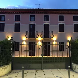 https://villa-giotto-mestre.hotelinveneto.com