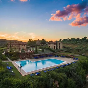 Resort Poggio Cennina